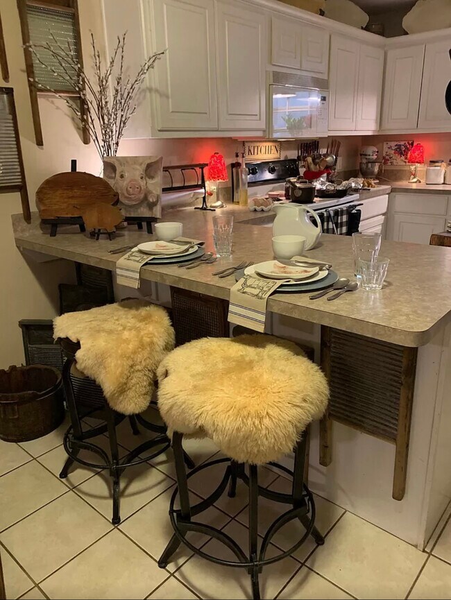 Building Photo - 1411 Western Oaks Ct