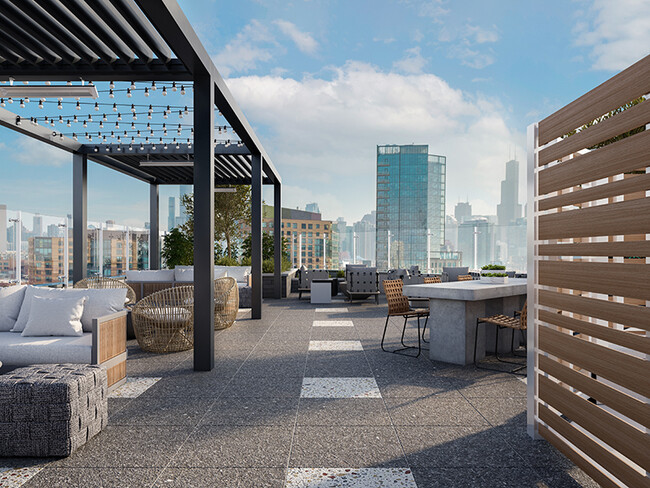 Roof Deck w Skyline View - Nevele22 - 1122 W Chicago