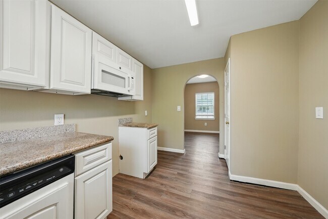 Building Photo - 3615 Seabrook St