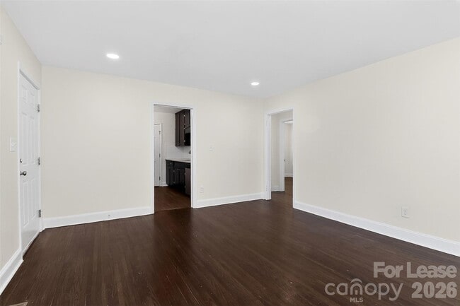 Building Photo - 3441 Commonwealth Ave