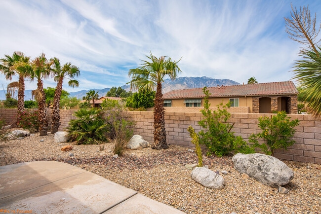 Building Photo - 2574 Windmill Way