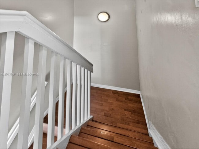Building Photo - 5405 SW 125th Terrace