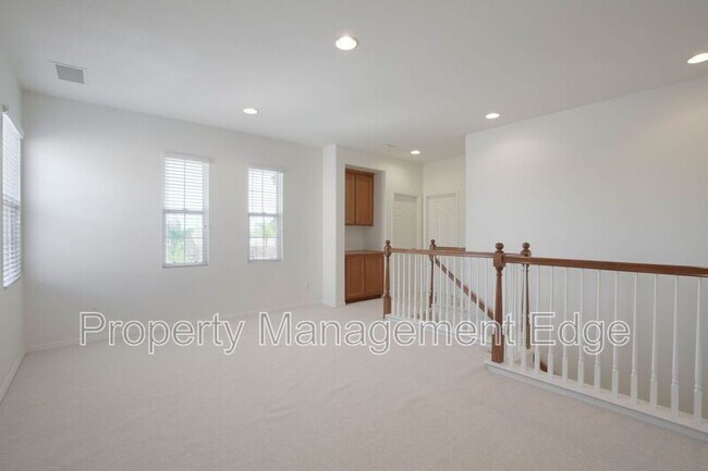 Building Photo - 31804 Bottle Brush St