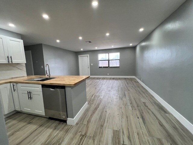 Building Photo - 5415 NW 22nd St