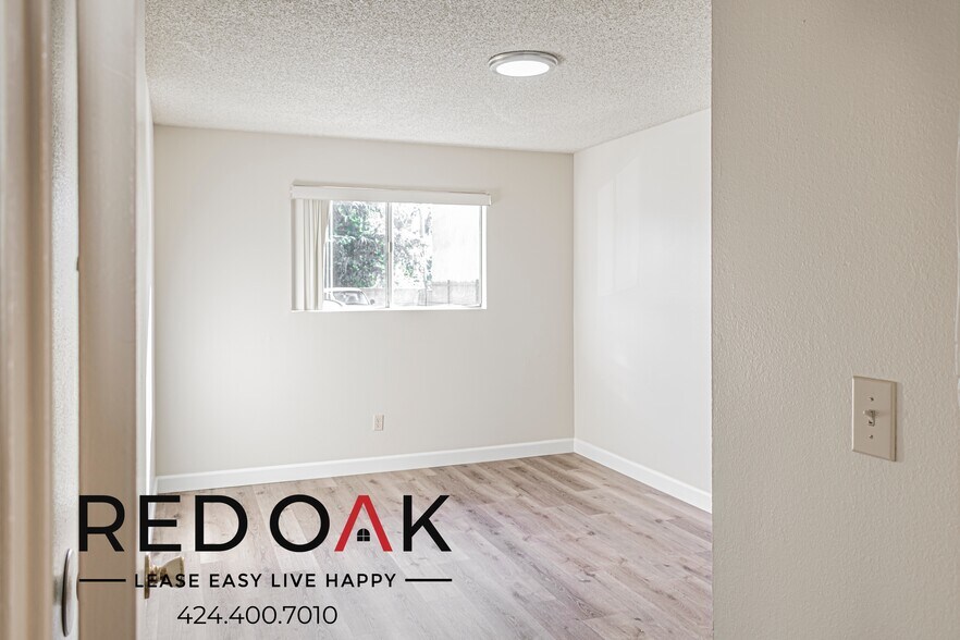 Building Photo - 12767 San Fernando Rd