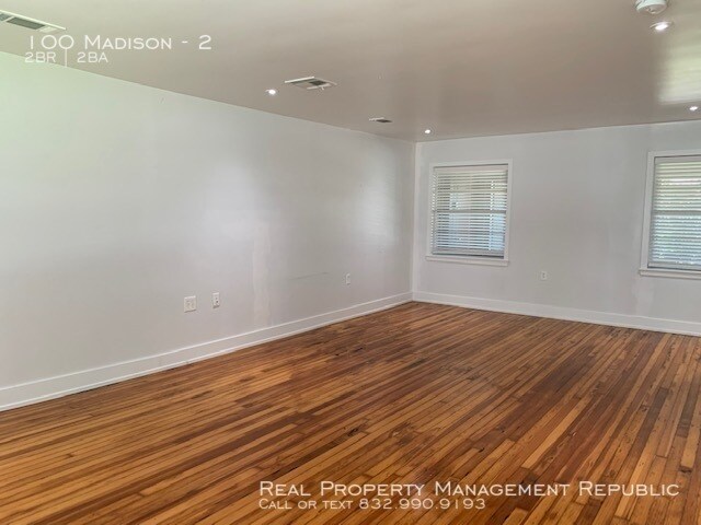 Building Photo - 100 Madison