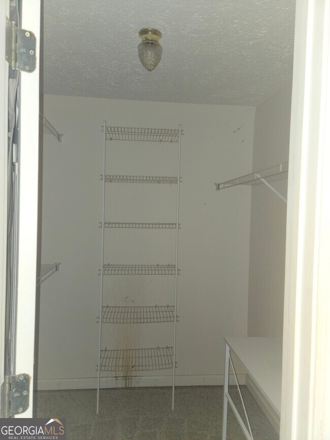 Building Photo - 35 Fussen Strasse