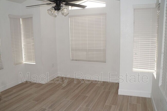 Building Photo - 5756 W Del Rio St