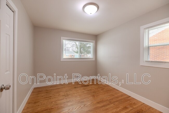 Building Photo - 12217 Columbia St