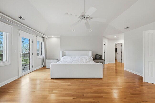 Building Photo - 2181 2nd St