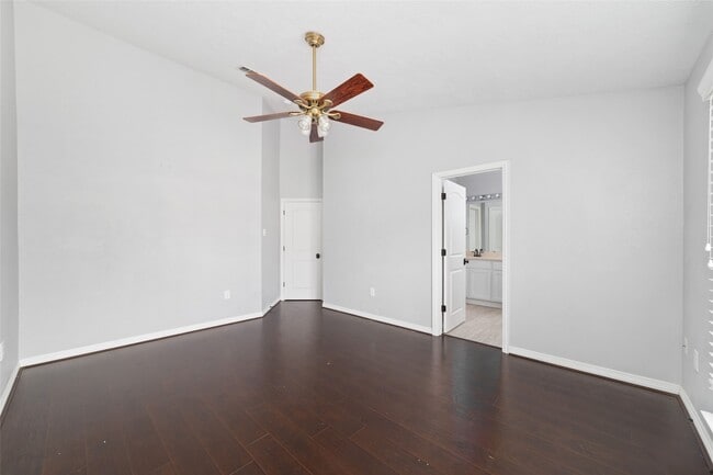 Building Photo - 20822 Whitevine Way