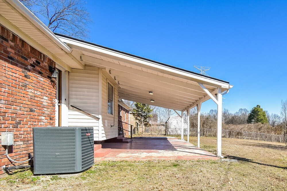 Building Photo - 3188 Bluefield St