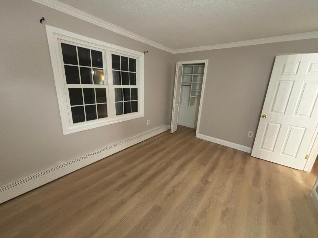 Building Photo - 24 Kenmar Dr
