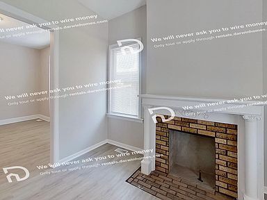 Building Photo - 3528 St John Ave