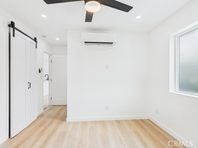 Building Photo - 748 Newport Ave