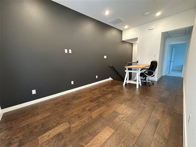 Building Photo - 358 Somerville Dr