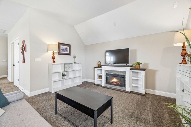 Building Photo - 8325 Turnbull Dr