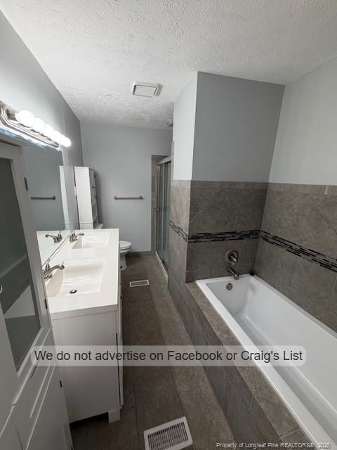 Building Photo - 4122 Village Dr