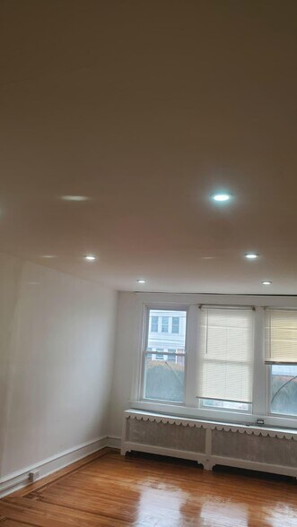 Building Photo - 1825 Dallas St