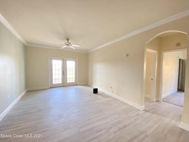 Building Photo - 6421 Borasco Dr
