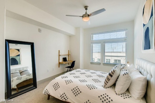 Building Photo - 1 br, 1 bath Apartment - 3000 Kramer Ln