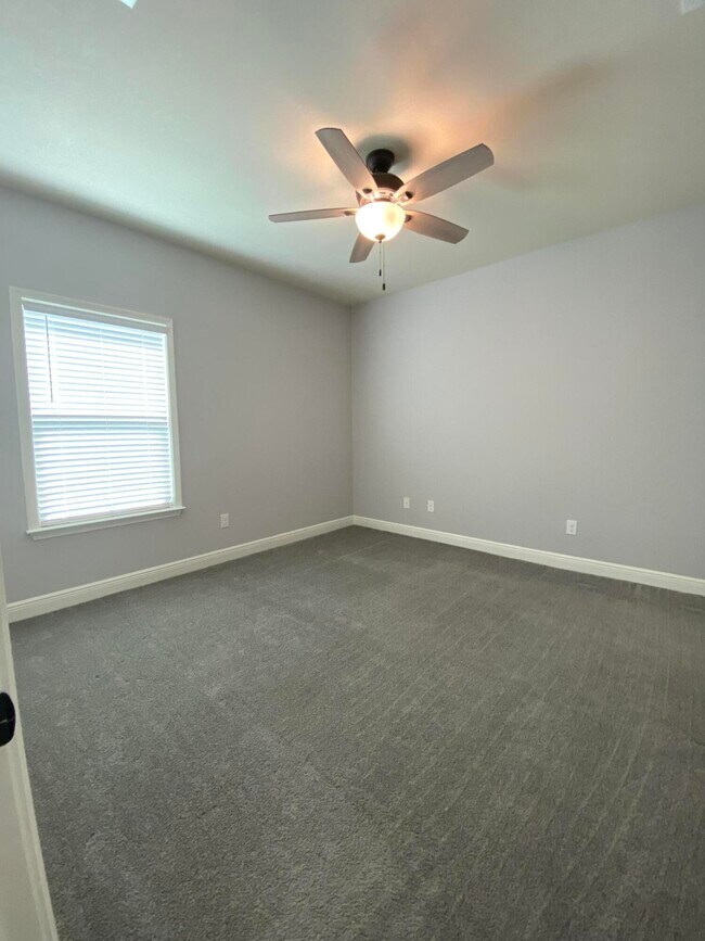 Building Photo - 3909 Fielding Ct