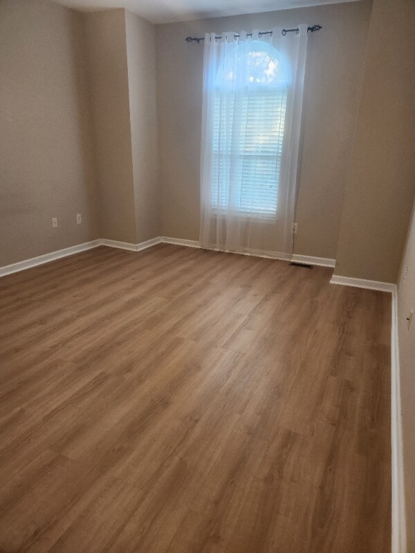 Building Photo - 185 Morgan Dr