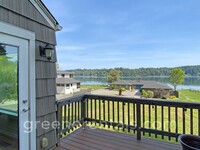 Building Photo - 2BD/2BA Updated Home, West Olympia, Waterf...