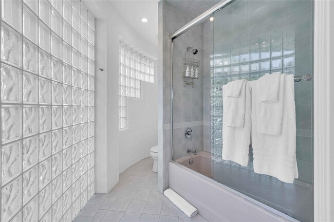 Building Photo - 74 Nurmi Dr