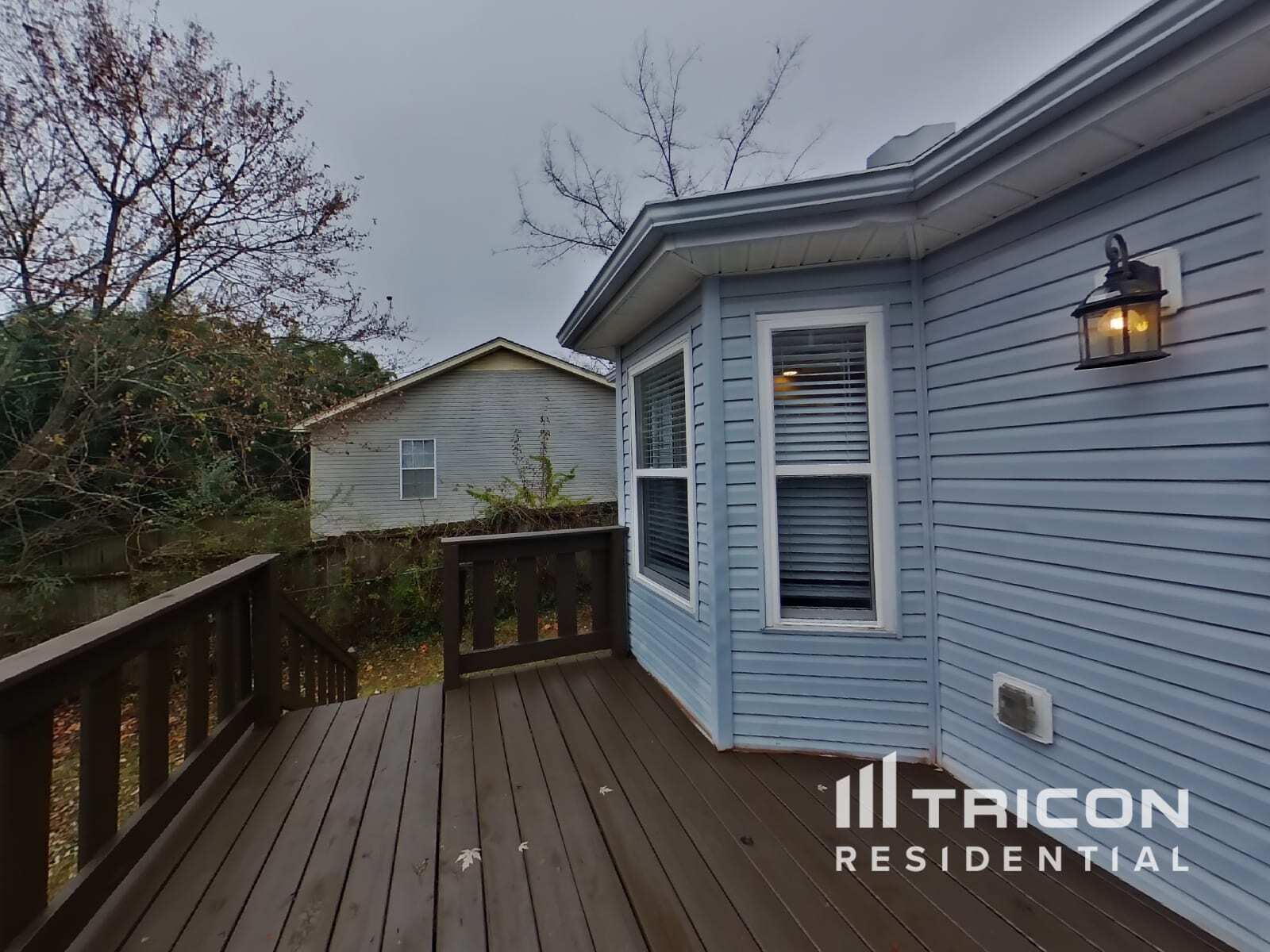 Building Photo - 362 Park Ct N