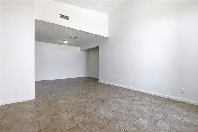 Building Photo - 31601 Avenida Maravilla