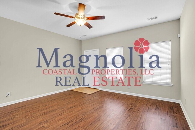 Building Photo - 3 Bedroom 2.5 Bathroom 1488 sf townhome in Cypress Point - Richmond Hill