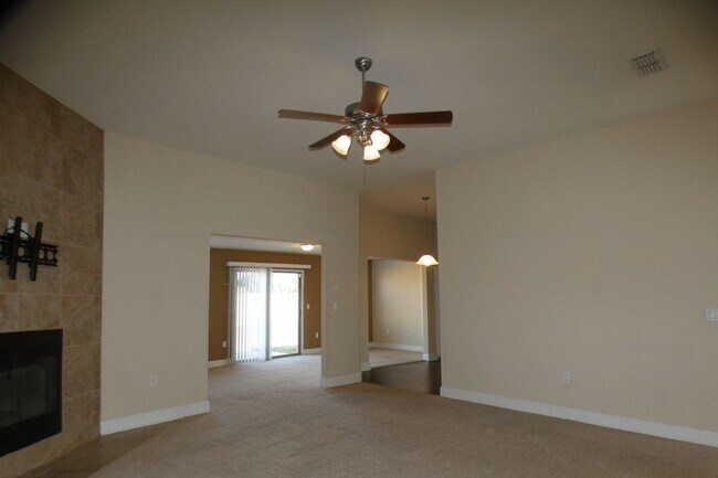 Building Photo - Spacious 4-Bedroom Home - Pace Mill Creek
