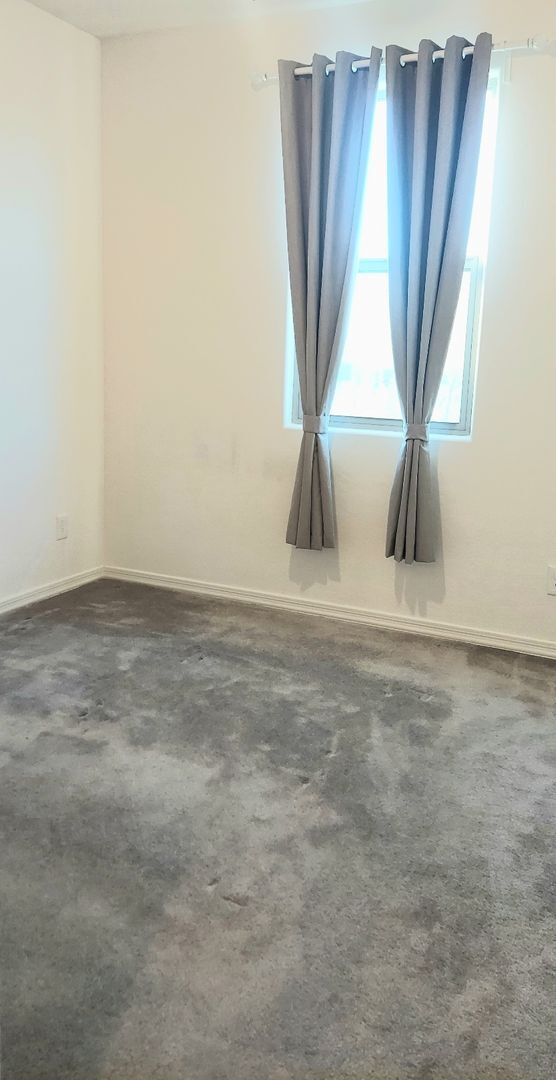 Building Photo - "COMING SOON" Lovely 3 Bedroom Home in Gre...