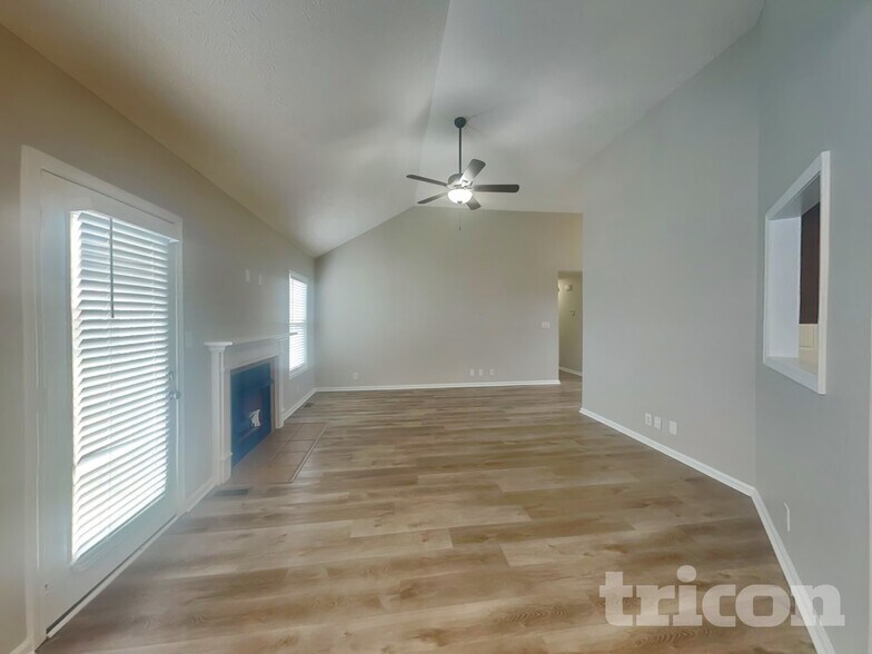 Building Photo - 1616 Broad Cir