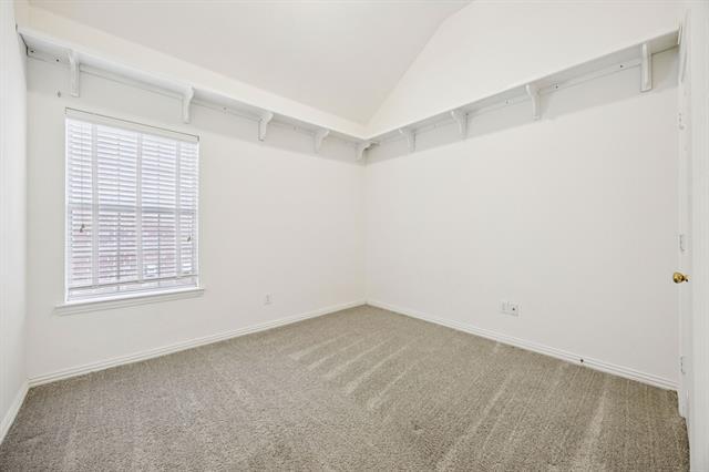 Building Photo - 1273 Tioga Dr