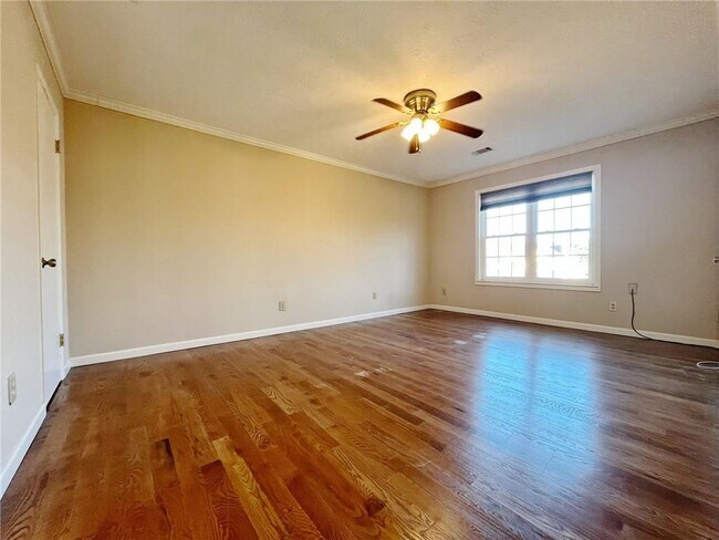 Building Photo - 2896 Landington Way NW