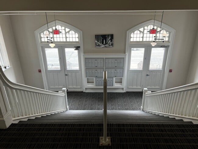 Building Photo - 4629 E Thompson St