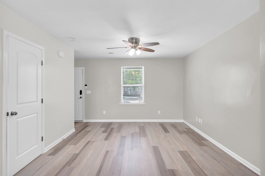 Building Photo - 1004 South 8th street