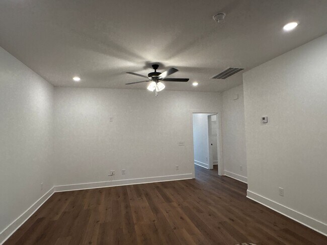 Building Photo - Beautiful New Construction Townhome in She...