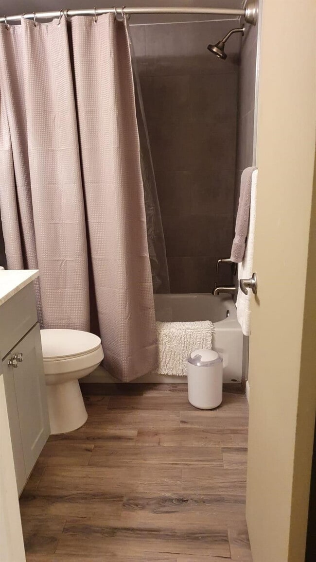 Building Photo - 2050 Oleander Blvd