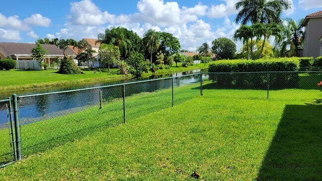 Building Photo - 1764 Pierside Cir