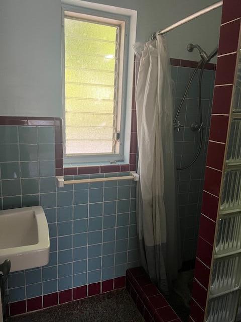 Building Photo - 116 Mayfield Rd