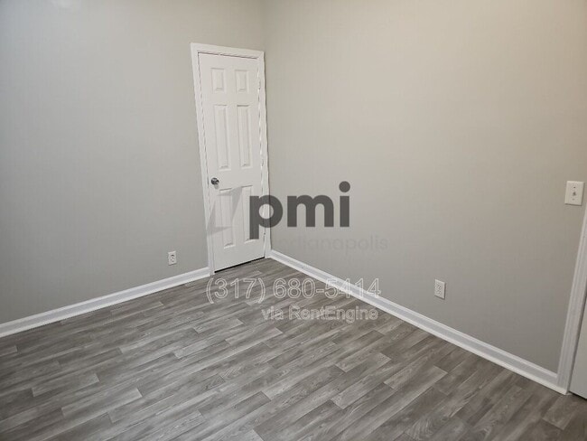 Building Photo - 114 Adler St