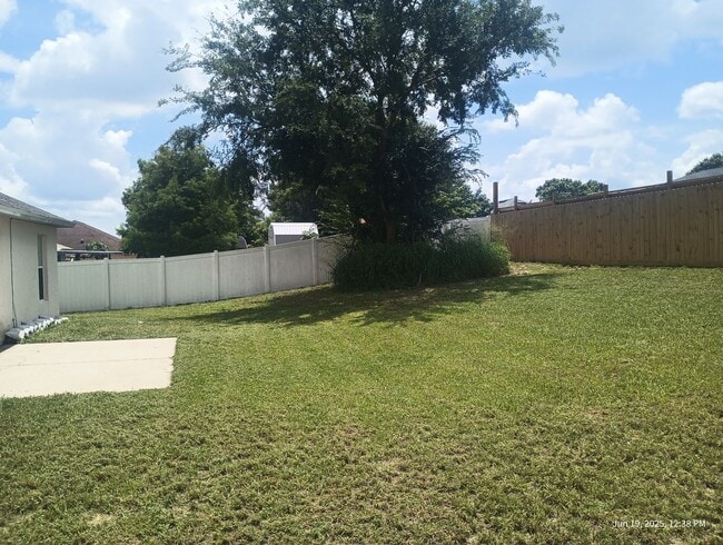 Building Photo - 4 Bedroom 2 Bathroom Home