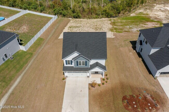 Building Photo - 358 N Ardsley Ln