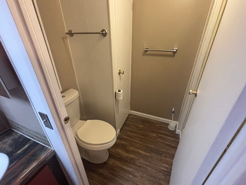 Building Photo - 2658 SW Monarch Trl