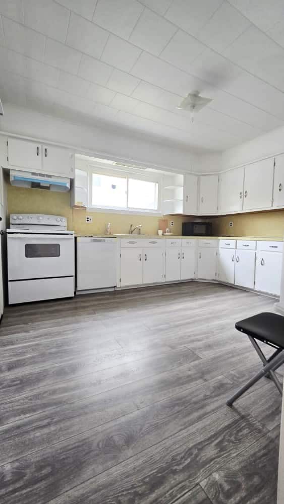 Building Photo - 904 Broad St