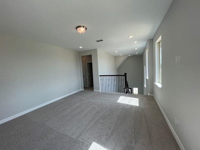 Building Photo - 24227 Cedar Colony Dr