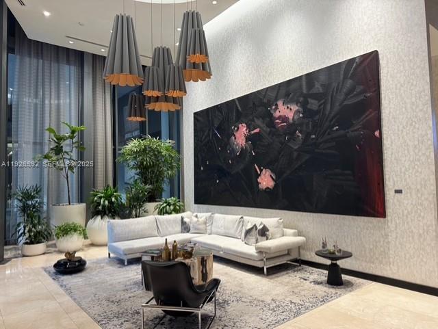 Building Photo - 45 SW 9th St